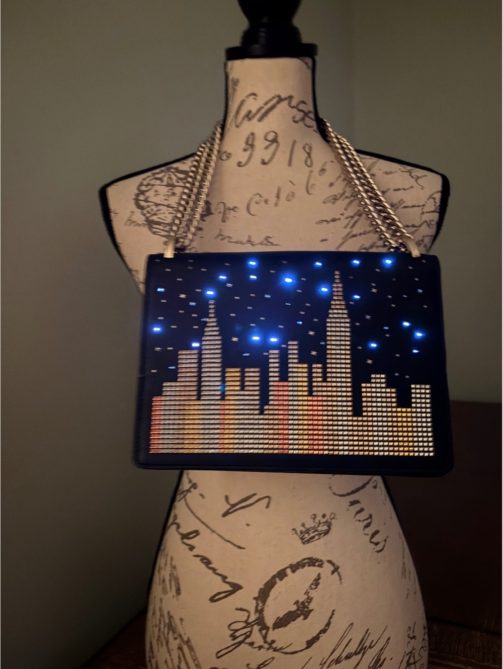 RARE Kate Spade Glitzy Ritzy Skyline Marci Light-Up Shoulder bag.